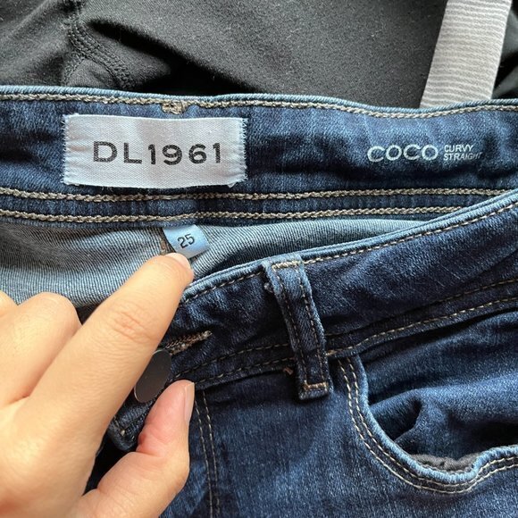 DL1961 Coco in Haxtun Mid Rise Curvy Straight Stretch Jeans Womens Size 25 Denim - Picture 11 of 12